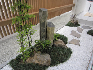 東生駒前庭2